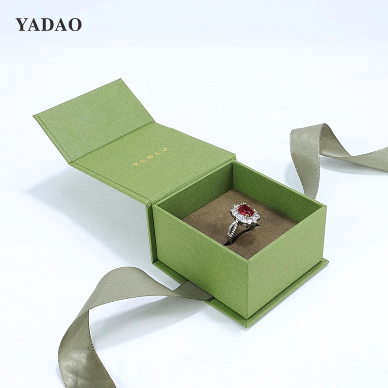 Bagong kulay na materyal Olive green ribbon bow magnet flap mababang presyo silver ring online na jewelry shopping packaging box set