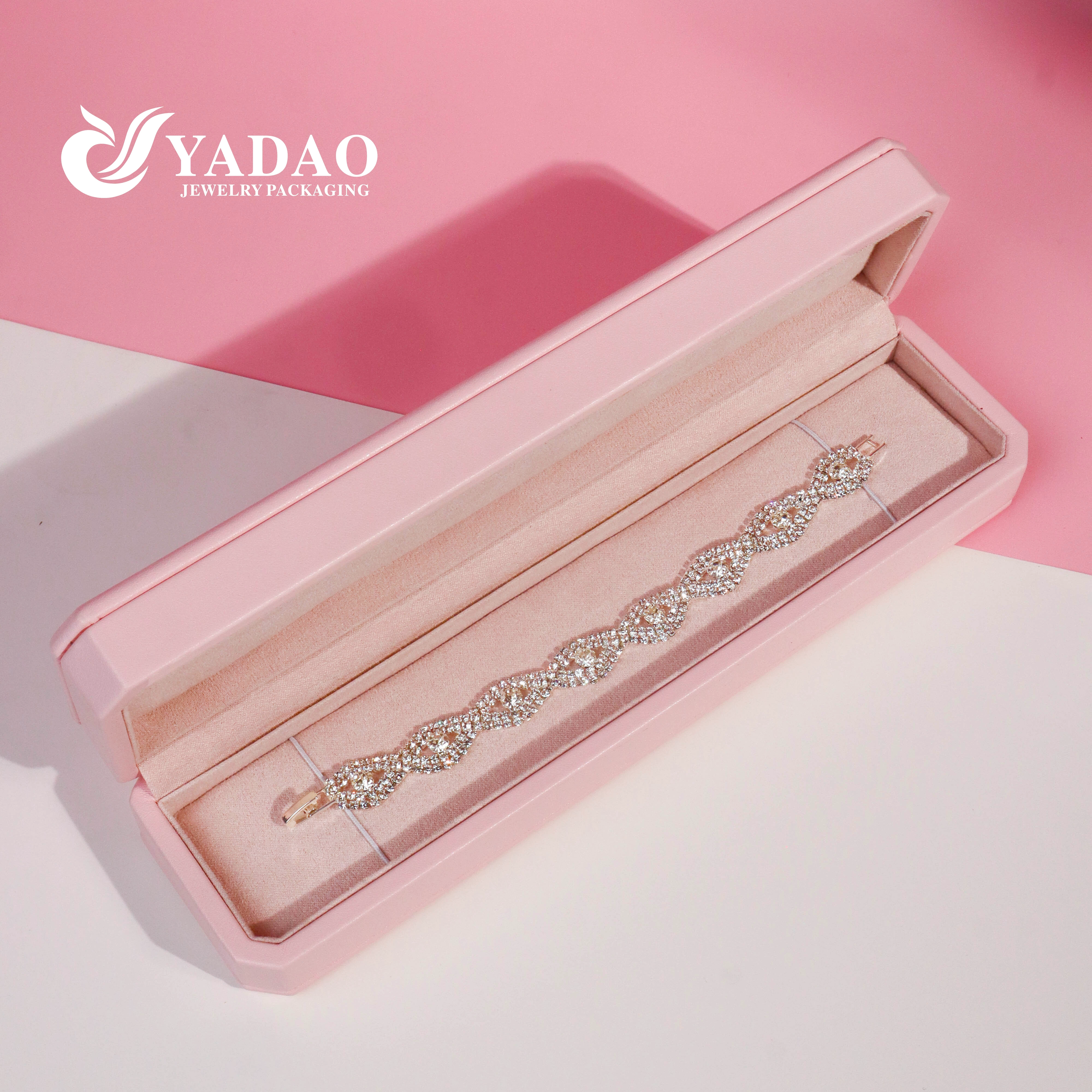 วันวาเลนไทน์ชุดสีชมพูเครื่องประดับเพชรกำไลสร้อยคอของขวัญชุดบรรจุภัณฑ์กล่องบรรจุภัณฑ์กล่อง