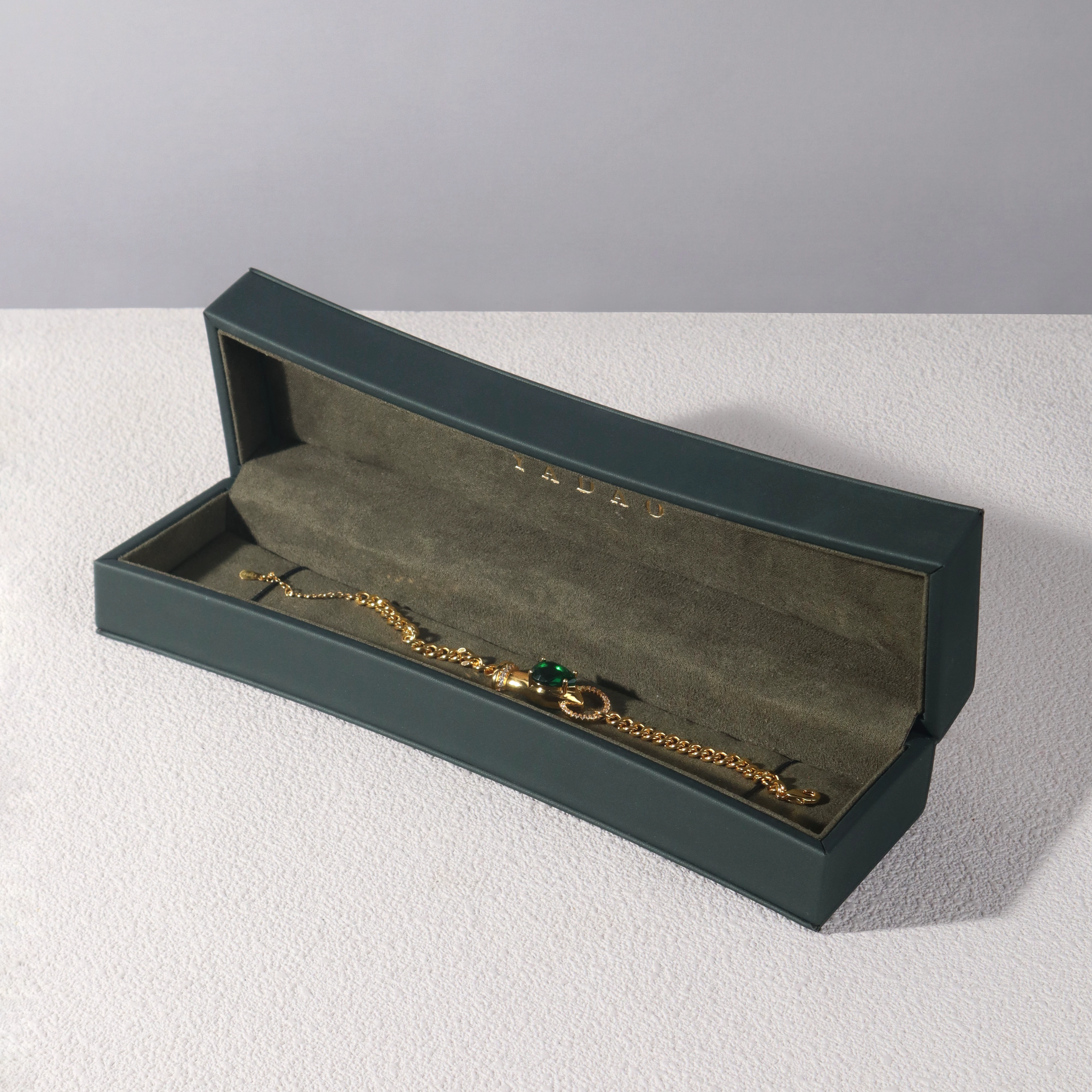 طراحی بسته بندی جواهرات جعبه چرمی PU سفارشی بهتر است