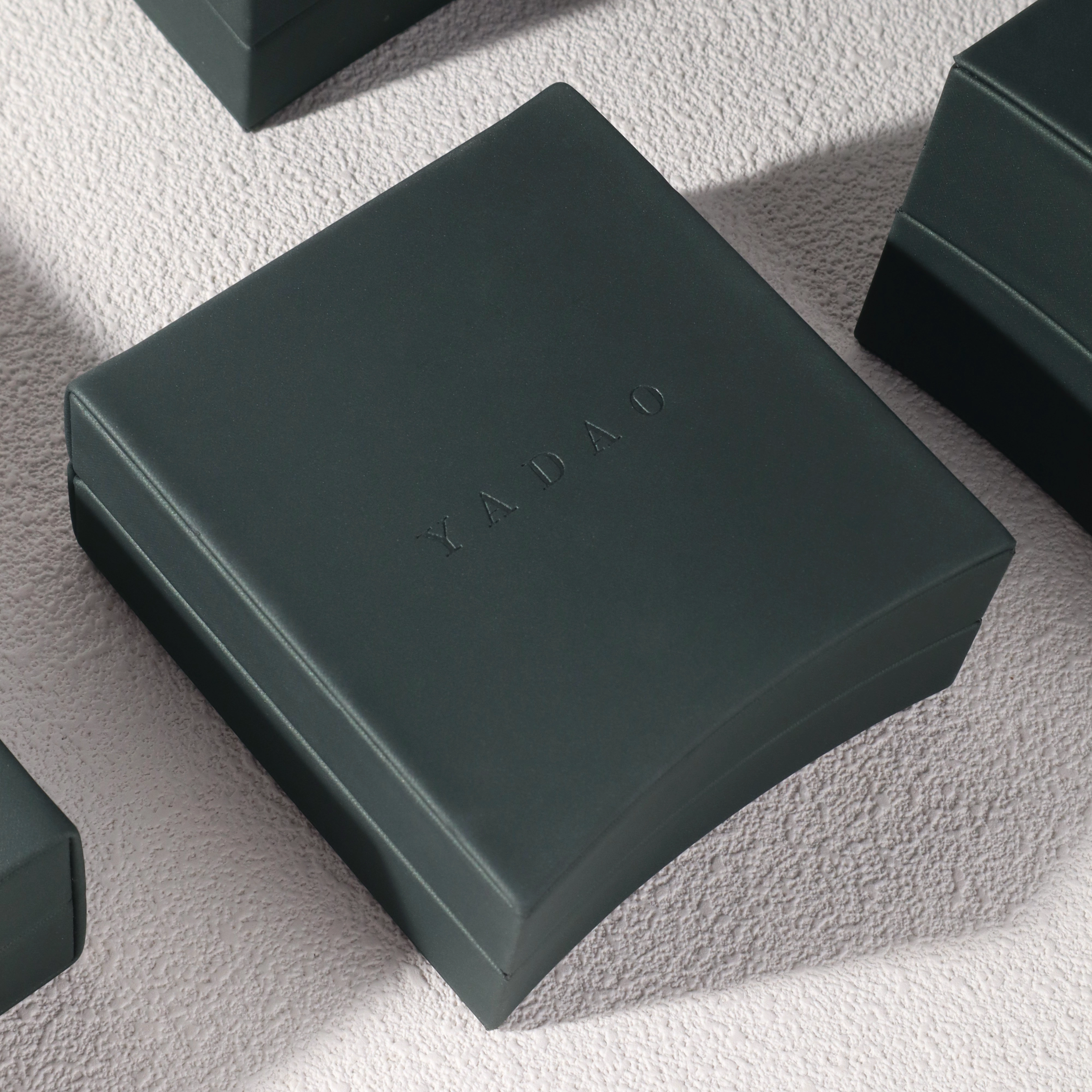 طراحی بسته بندی جواهرات جعبه چرمی PU سفارشی بهتر است
