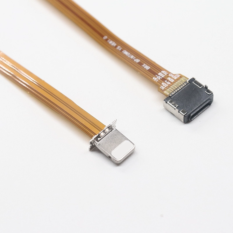 China Aangepaste platte FPC FFC FPV Lightning 8-pins mannelijk naar bliksem 8-pins vrouwelijke verlengkabel fabrikant