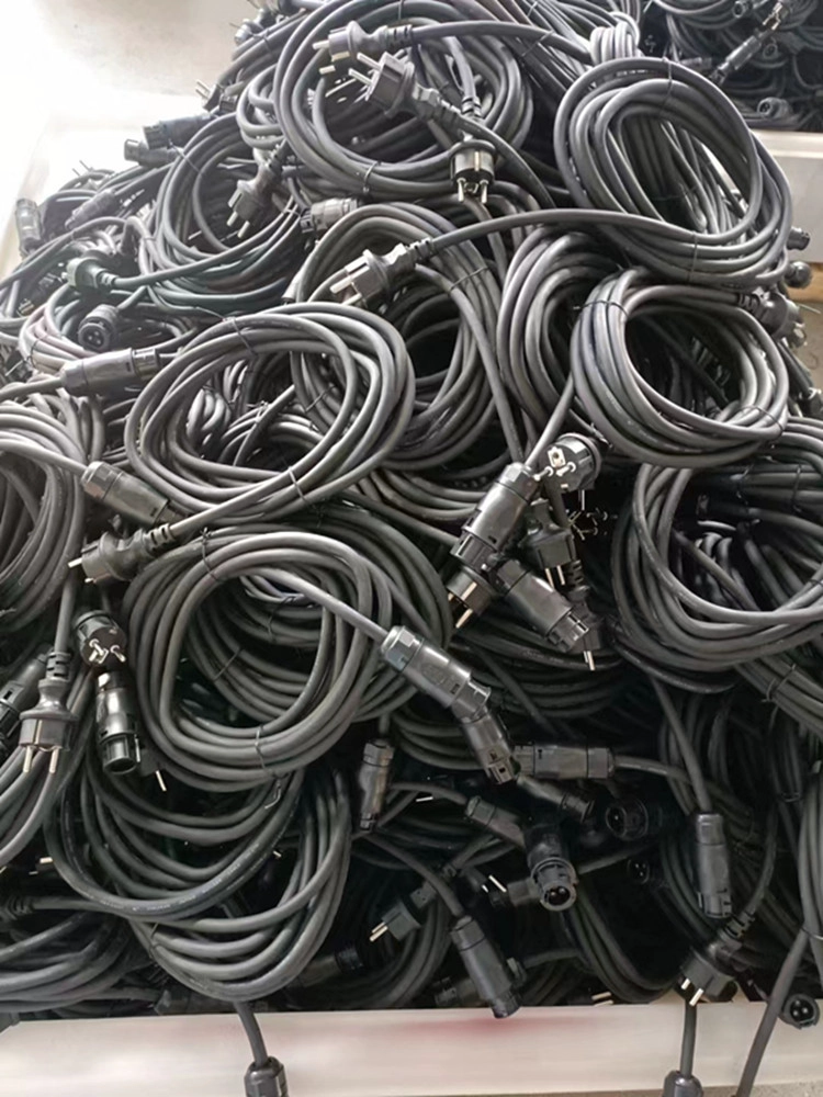 中国 防水 3G 1.5 毫米 2 交流延长线 Betteri BC01 母头转 Schuko 插头电源线适用于光伏系统 制造商