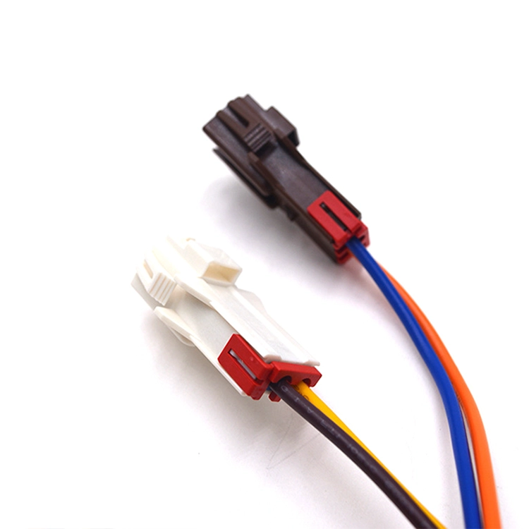Chine Faisceau de câblage de véhicule à énergie nouvelle personnalisé 2-16pin connecteurs de borne de câble de batterie de voiture voiture de faisceau de fil fabricant