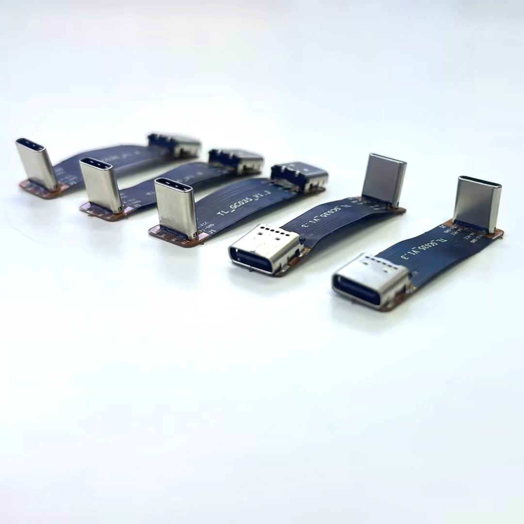 الصين 90 درجة 60 واط شحن سريع USB3.1 FFC FPV FPC USB C كابل تمديد الشريط المسطح 10 جيجابت في الثانية 4K @ 60 هرتز الصانع