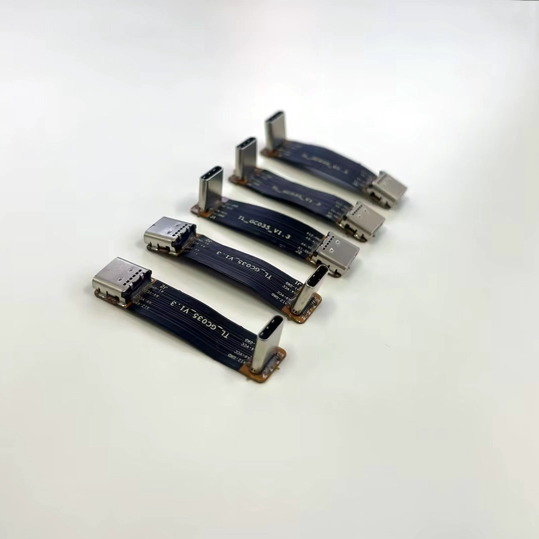 الصين 90 درجة 60 واط شحن سريع USB3.1 FFC FPV FPC USB C كابل تمديد الشريط المسطح 10 جيجابت في الثانية 4K @ 60 هرتز الصانع