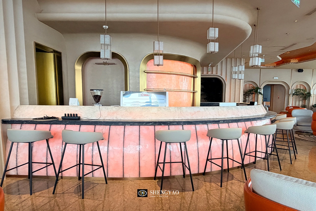 Bancone Bar Retroilluminato In Pietra Naturale Semi Preziosa