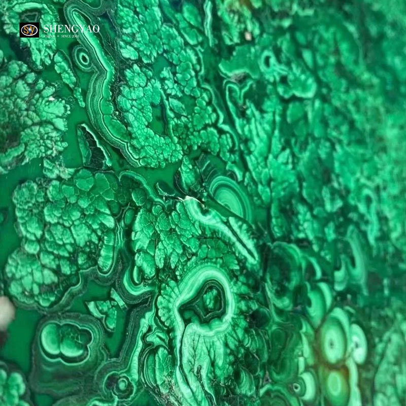 Perché la malachite è opaca? Comprendere la sua struttura minerale e le proprietà ottiche