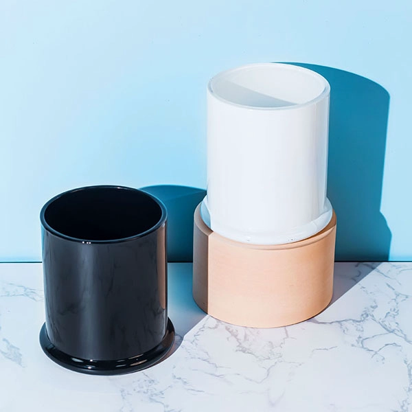 white metro jar