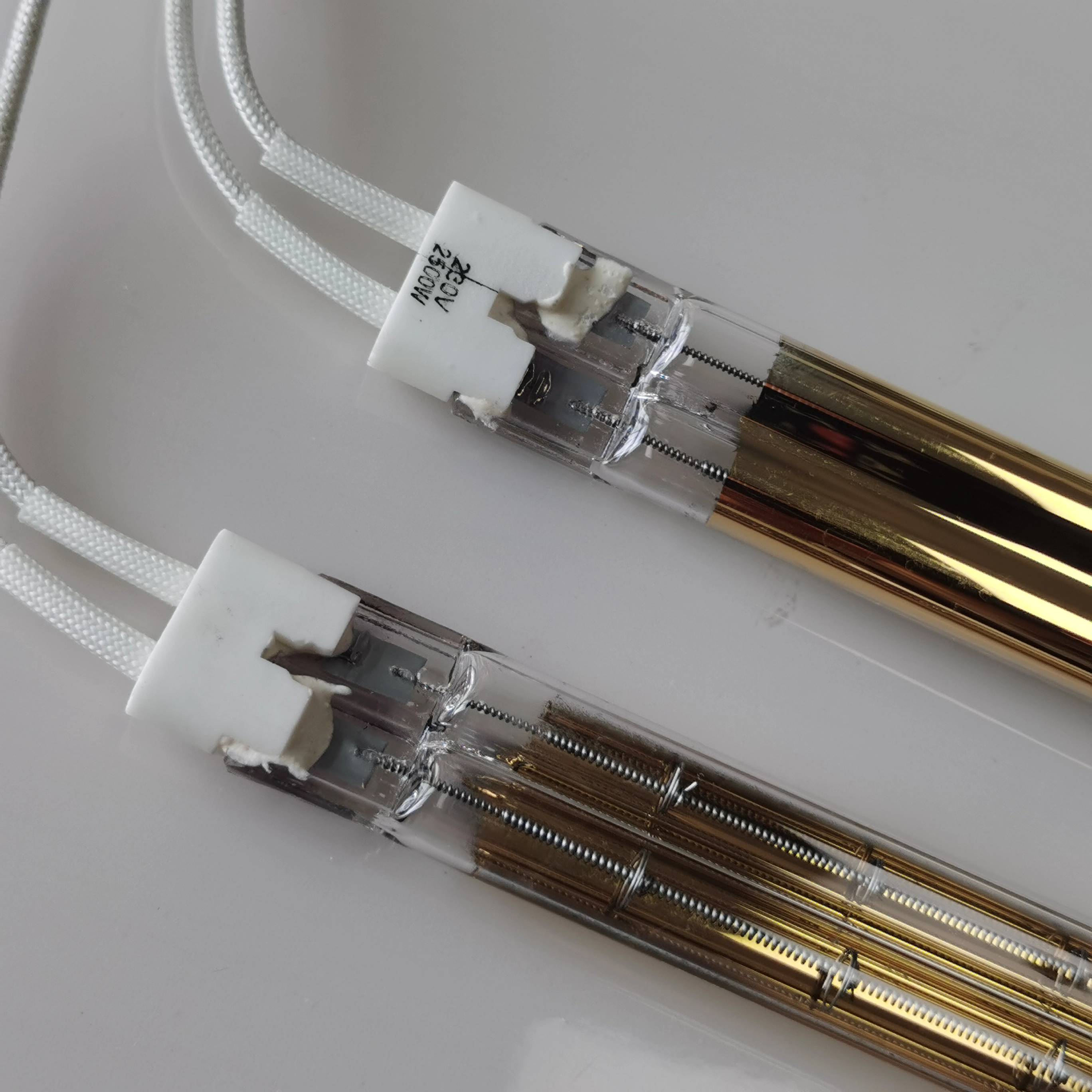 Tubo riscaldante al quarzo a onda infrarossa lontana a onde corte Lampada termica in ceramica IR Lampade riscaldanti a infrarossi per polimerizzazione della vernice Lampadine alogene