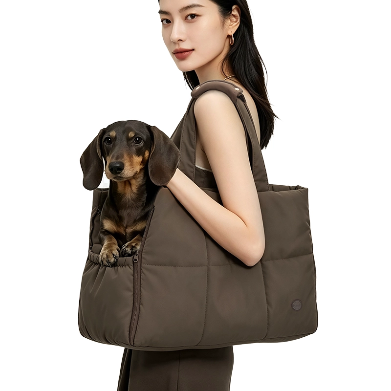 中国 厂家直销Doglemi 多功能豪华风格宠物吊带包宠物配件豪华宠物提包户外使用 制造商