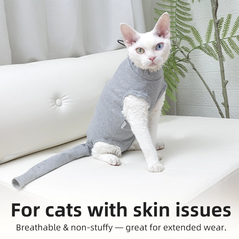 Escote ajustable y puño trasero de tela suave directo de fábrica para traje de recuperación de gato transpirable y de ajuste personalizado