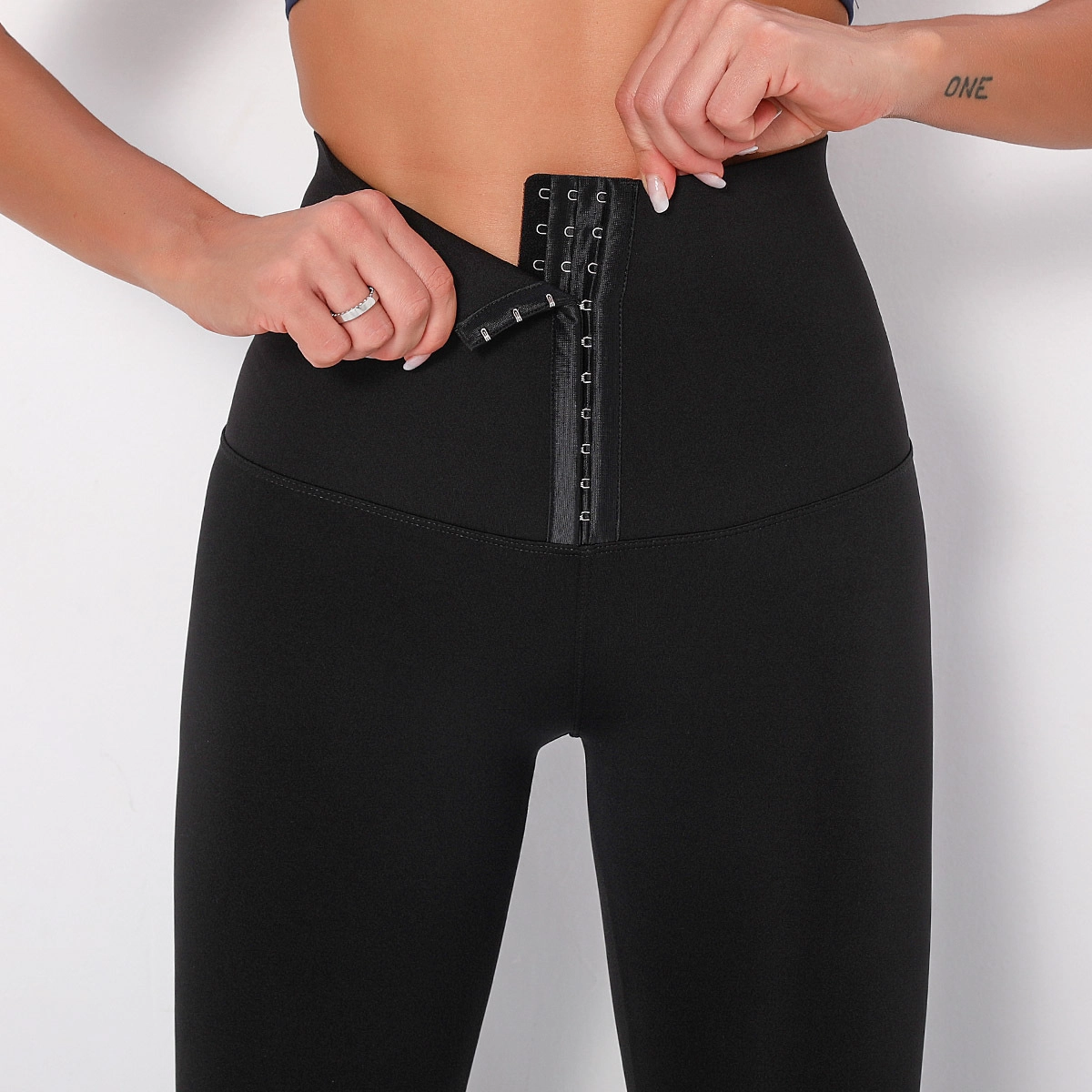 China Yoga Sportswear Wholesales