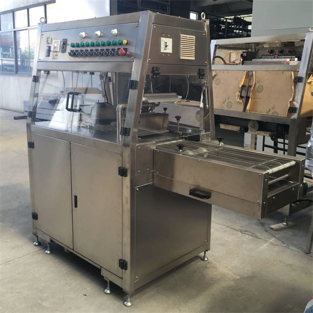 China AMC Hot selling Handcraft Chocolate Moulding Machine manufacturer