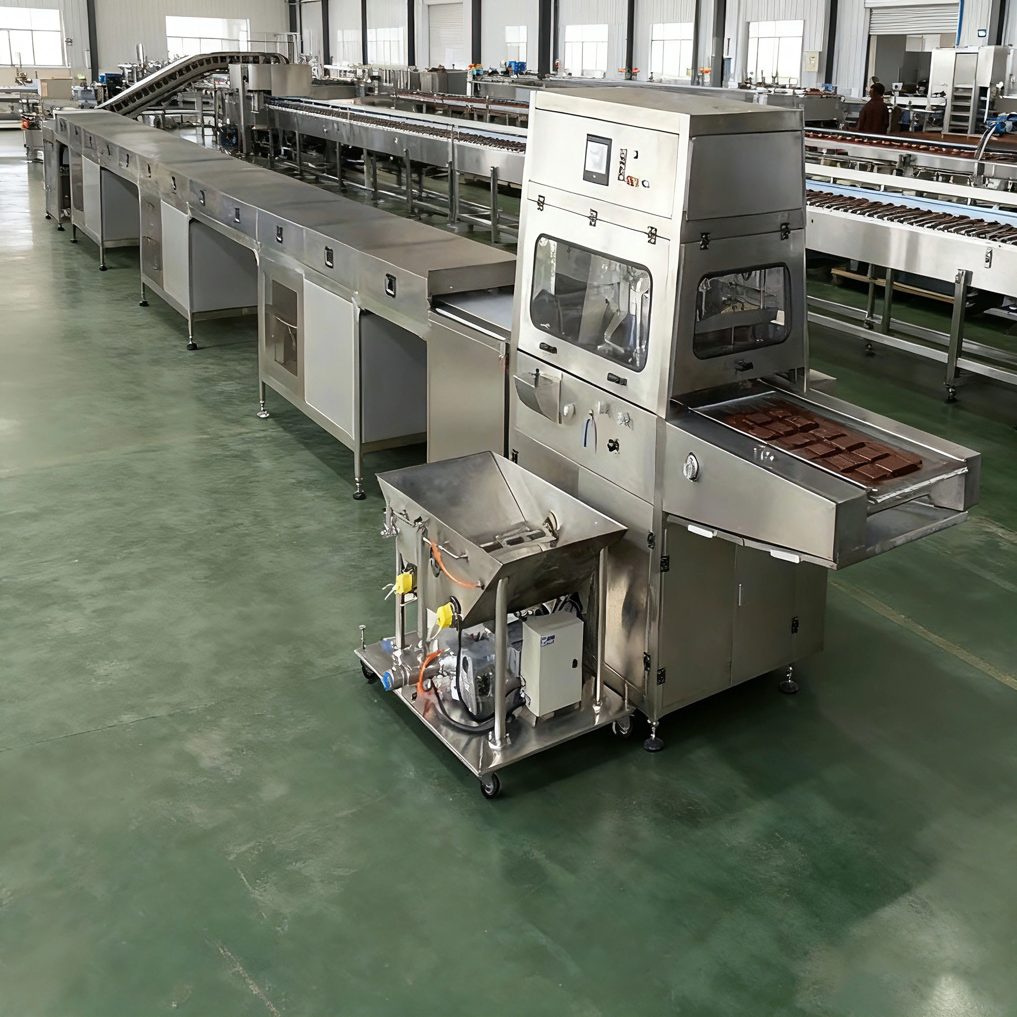China China Chocolate Spread and Melt Mixing Machine / Chocolate Enrober Cooling Tunnel for Sale manufacturer