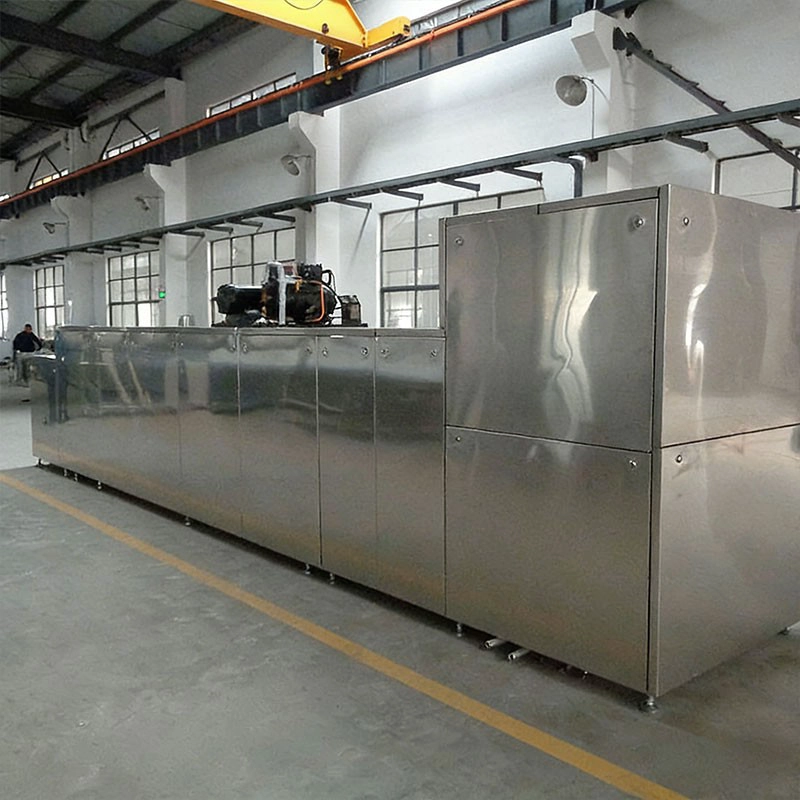 Máquina formadora de feijão de lentilha de chocolate na China com fábrica de túnel de resfriamento
