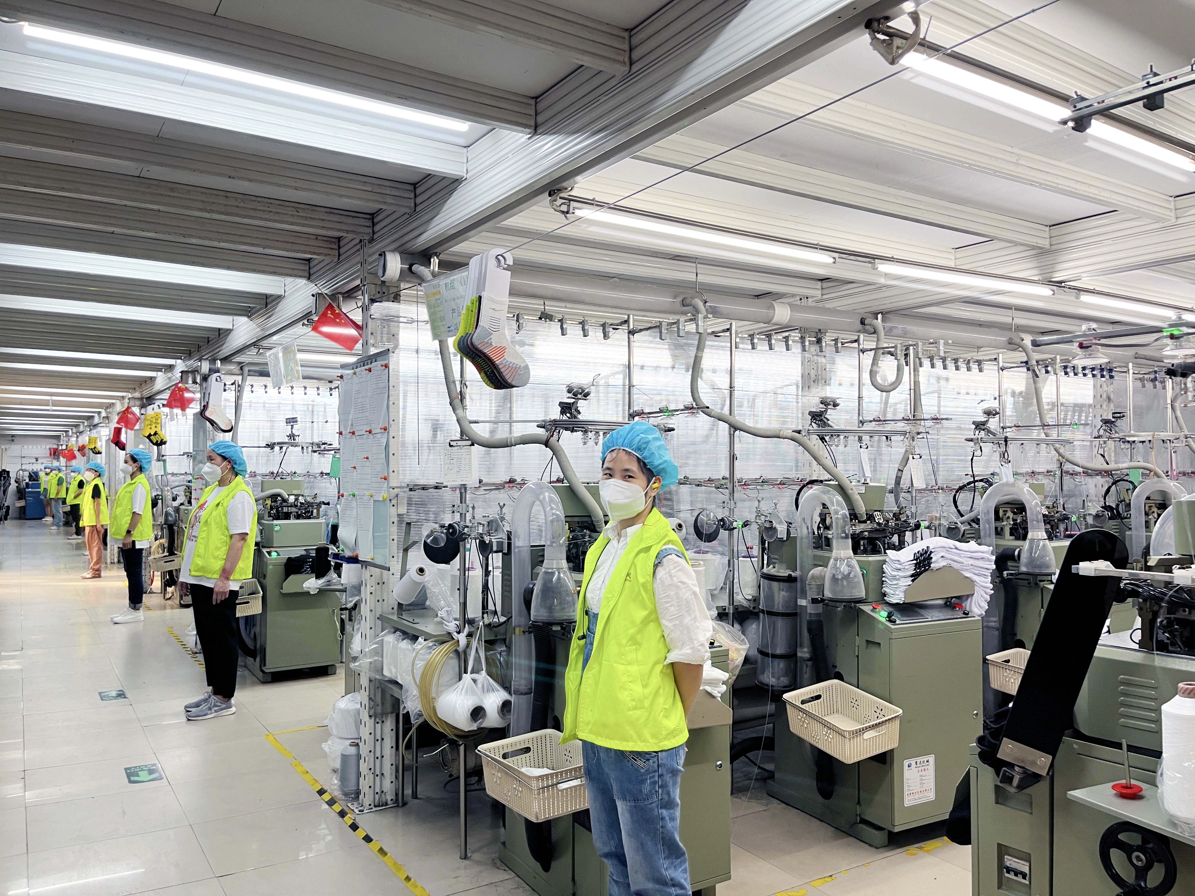 El equipo de producción alcanza las 570 unidades y la capacidad de producción diaria alcanza las 170,000