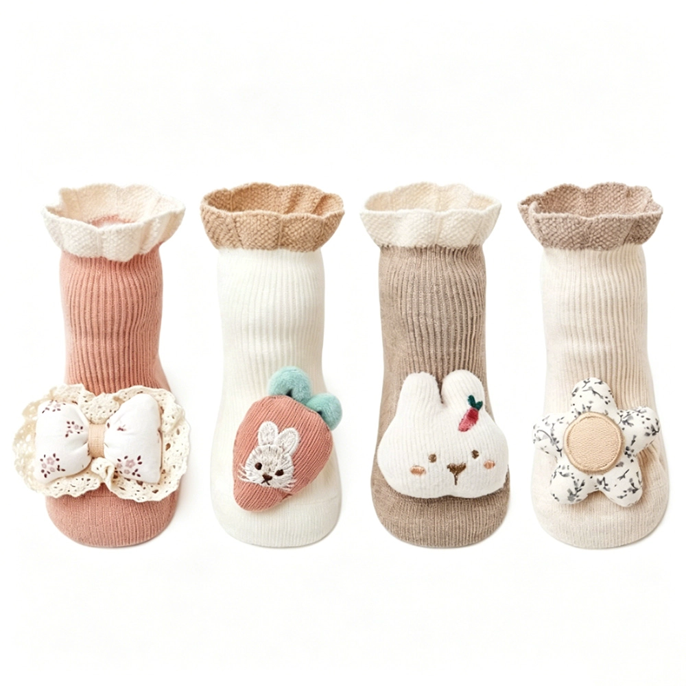 Cina Calzini per bambole 3D per bambini all'ingrosso in fabbrica Calzini per bambini simpatici cartoni animati con logo personalizzato Design personalizzato per bambini antiscivolo produttore