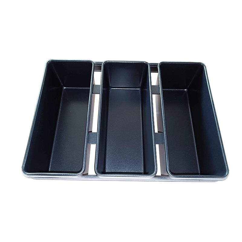 China Stackable 3 Cavities Strap Bread Loaf Baking Pan Set manufacturer