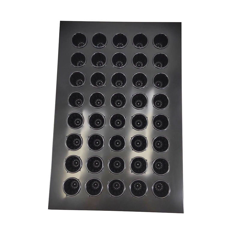 Antihaftbeschichtete Canele-Formform für 40 Tassen