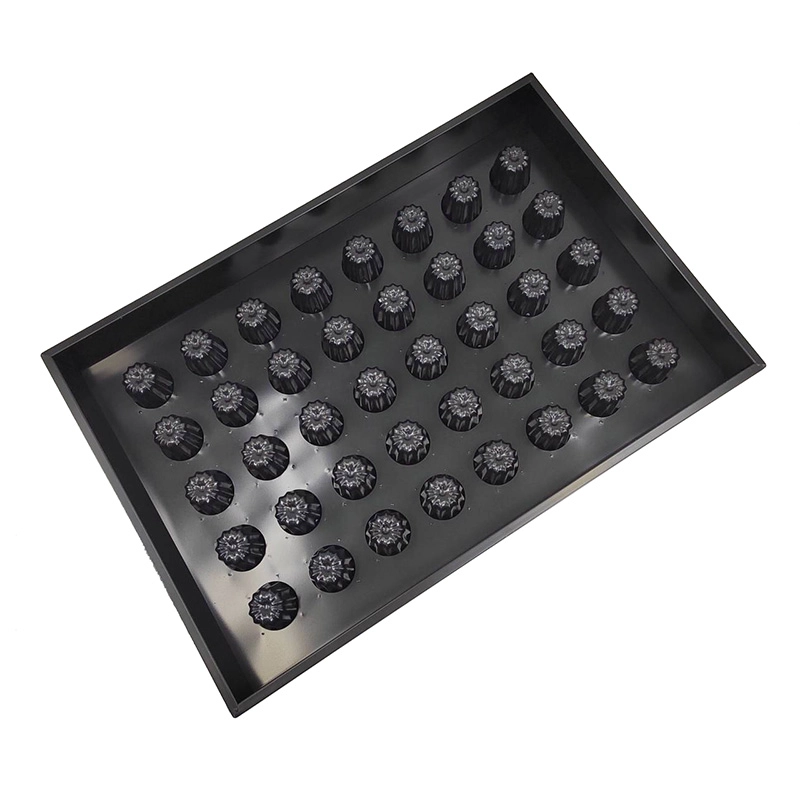 Antihaftbeschichtete Canele-Formform für 40 Tassen