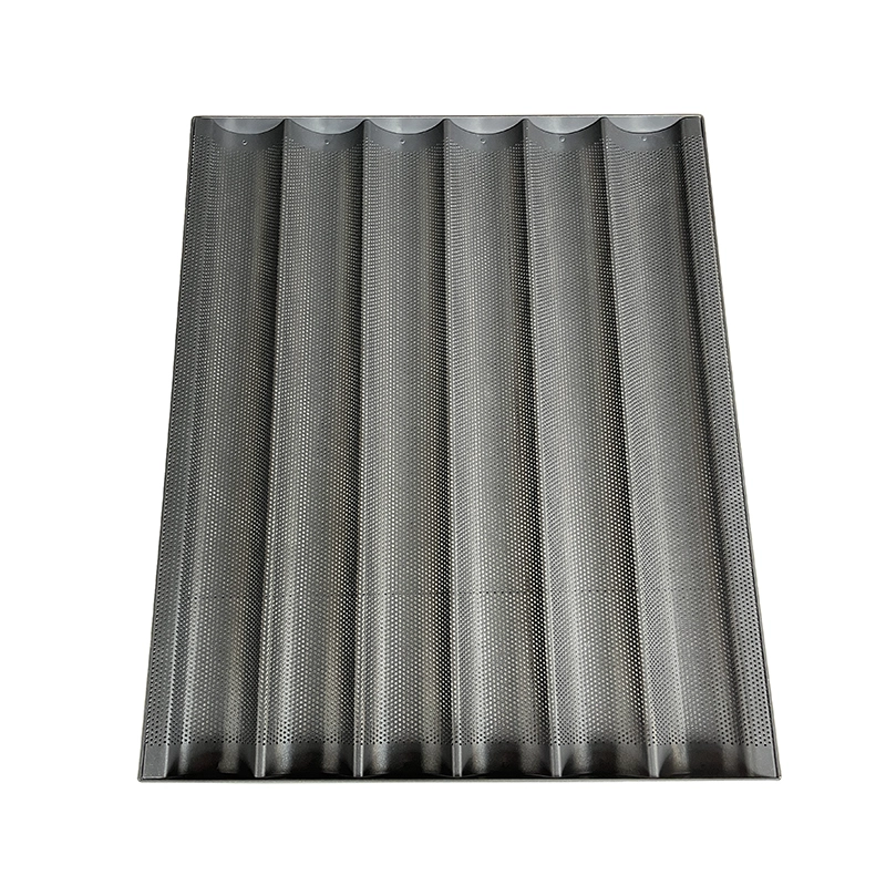 China 6 Reihen Schwarz beschichtete Baguette -Brot -Backpfanne Hersteller