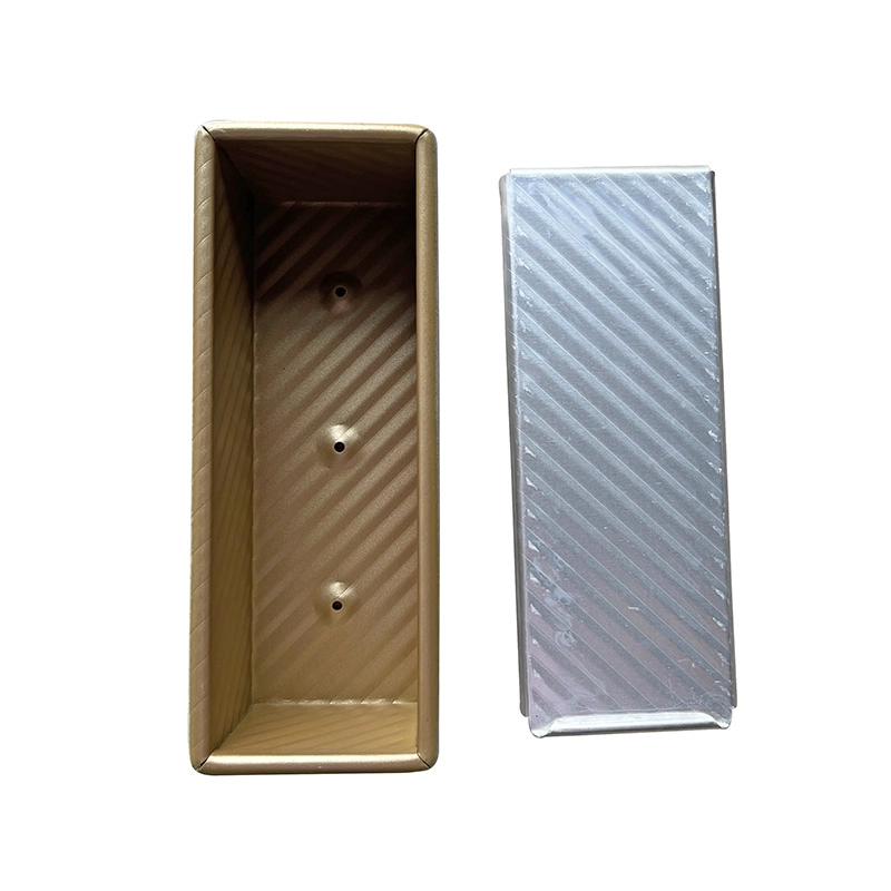 Aluminum Fluted Pullman Loaf Pan with Lid