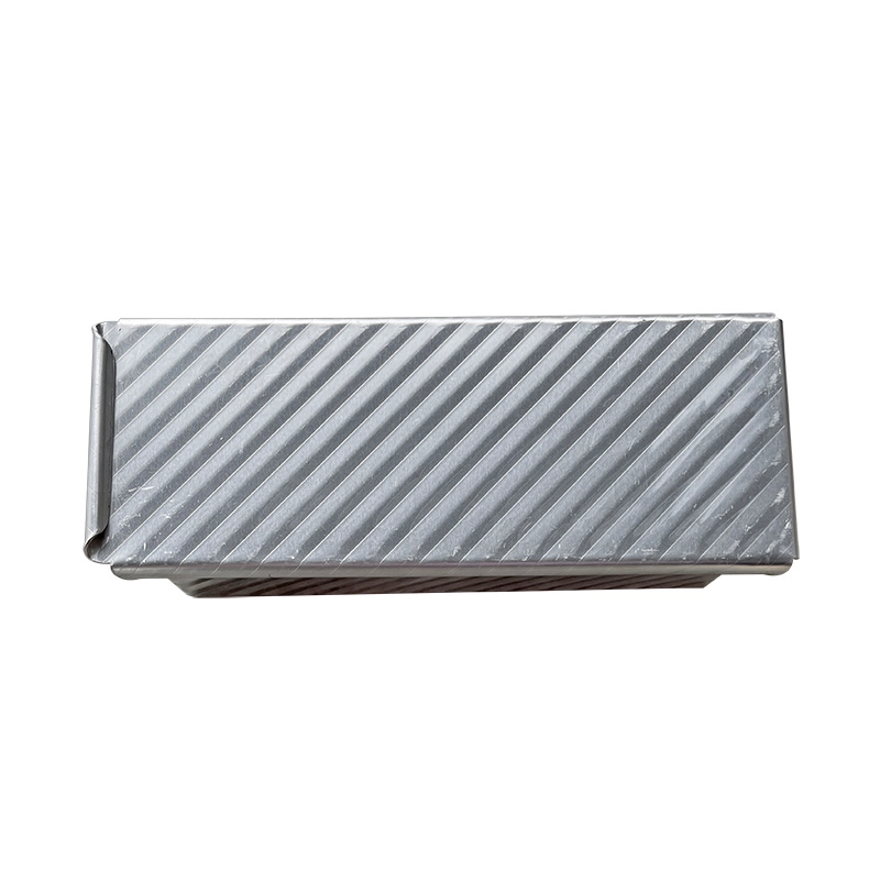 Aluminum Fluted Pullman Loaf Pan with Lid