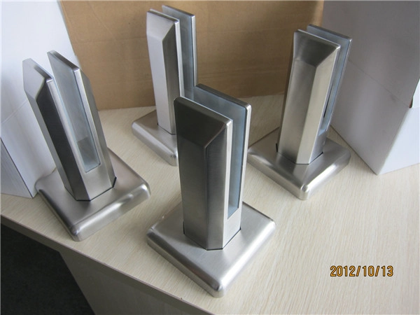 Certified Surface Mount Friction Fit Glass Spigot Clips for Mounting to Tiles, Concrete and Timber Decking
