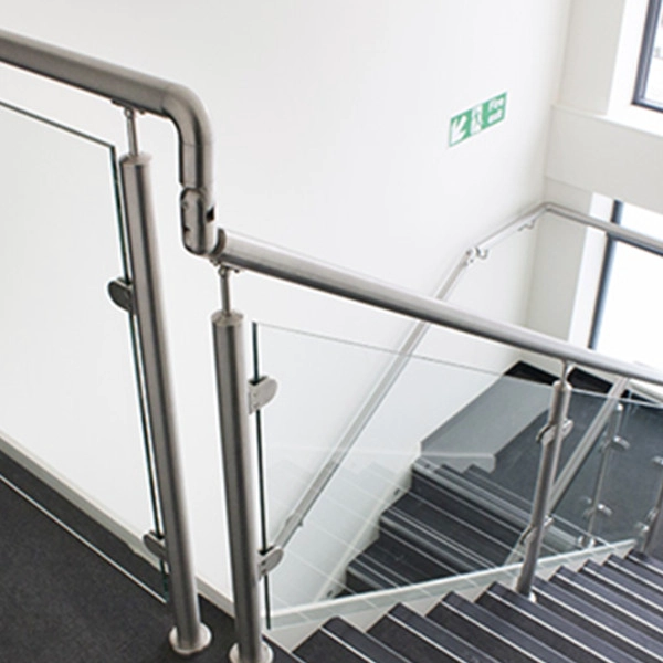 China stainless steel 316 handrail post with tempered glass panel filled in for stair