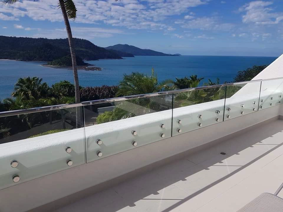 Frameless Glass Railing Stainless Steel Glass Balustrade Standoff Pins for Concrete or Wood