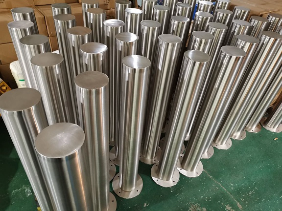 Round Safety Protection Metal Barrier Outdoor Street Stainless Steel Security Road Traffic Parking Bollard
