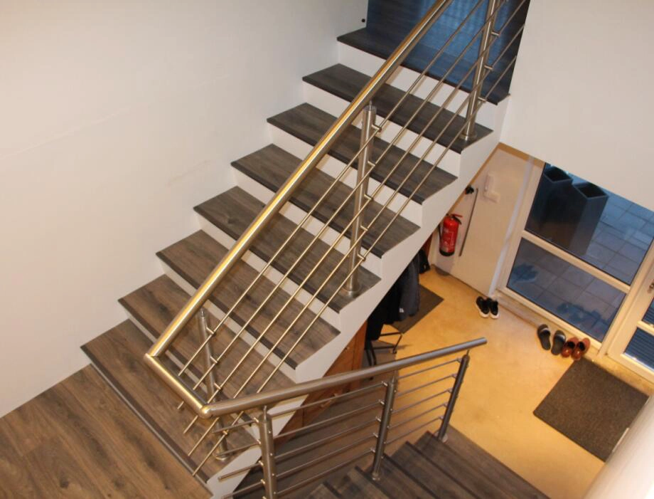 Side Mounted Stainless Steel Crossbar Railing for Stair/Terrace/Balcony Railing Designs