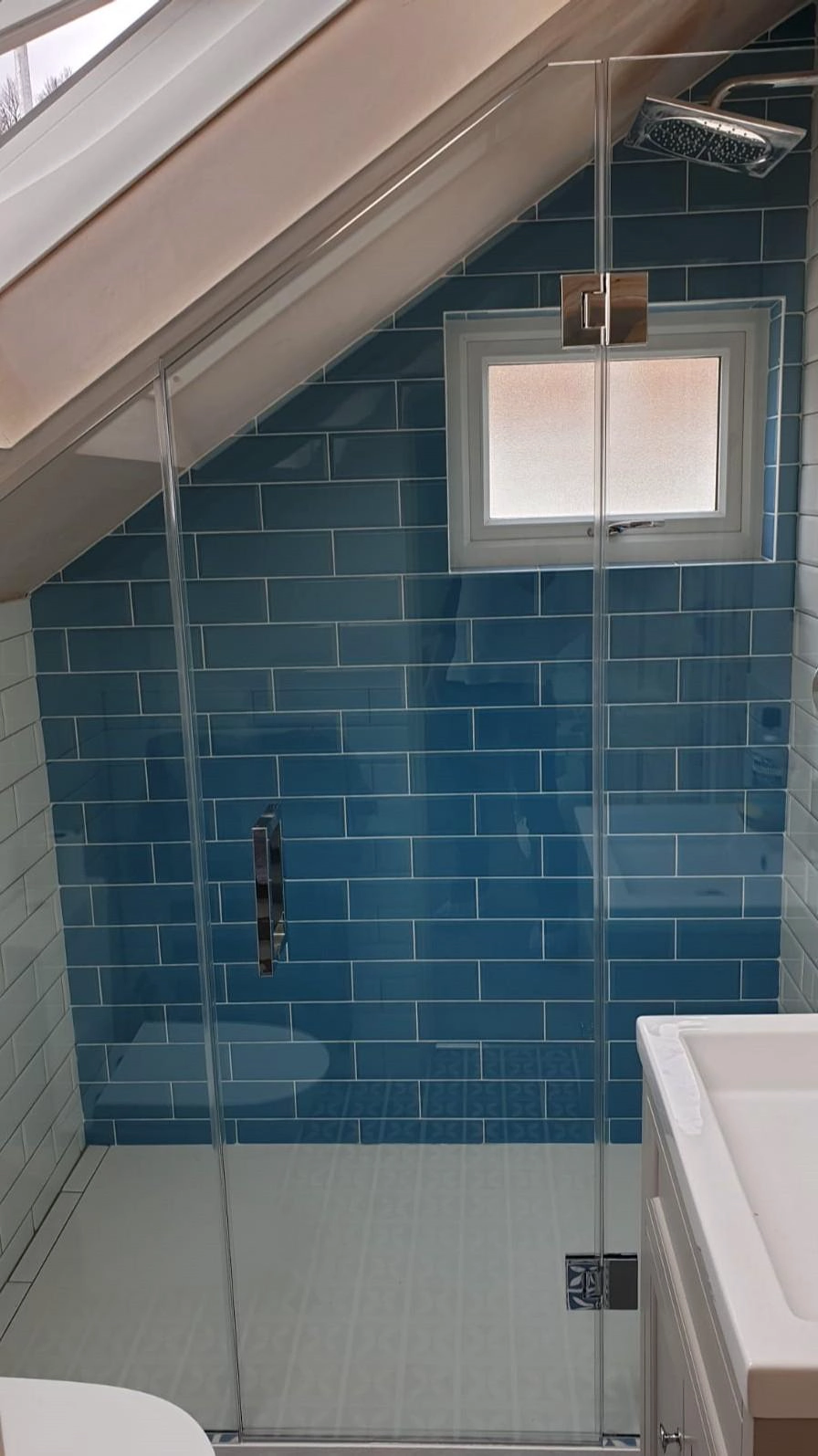 Cerniera per doccia per porta in vetro per bagno regolabile con perno regolabile per schermo in acciaio inossidabile