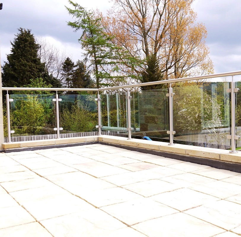 Balustrady ze stali nierdzewnej Hurtownia balustrad schodowych ze stali nierdzewnej