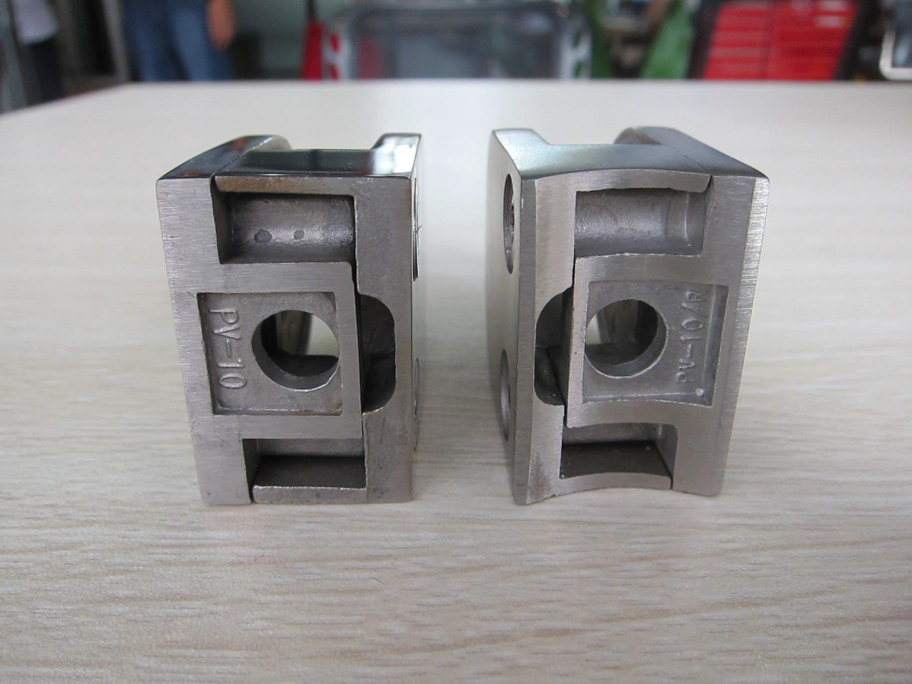 Stainless steel glass clamp for 8-12mm glass