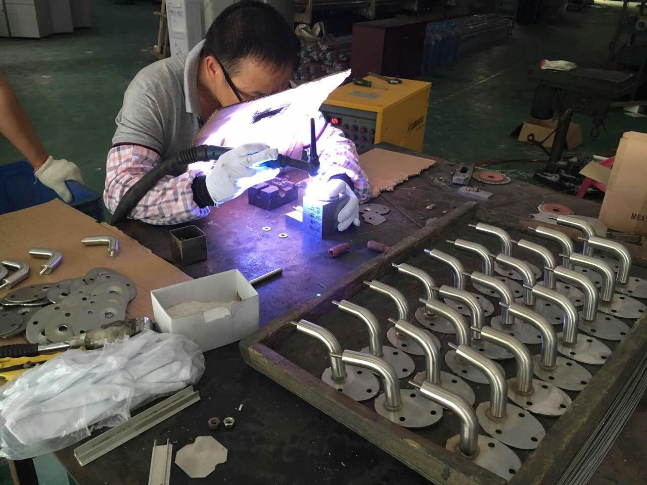 Wall Mount Stainless Steel Angle Stair Commercial Handrail Railing Bracket