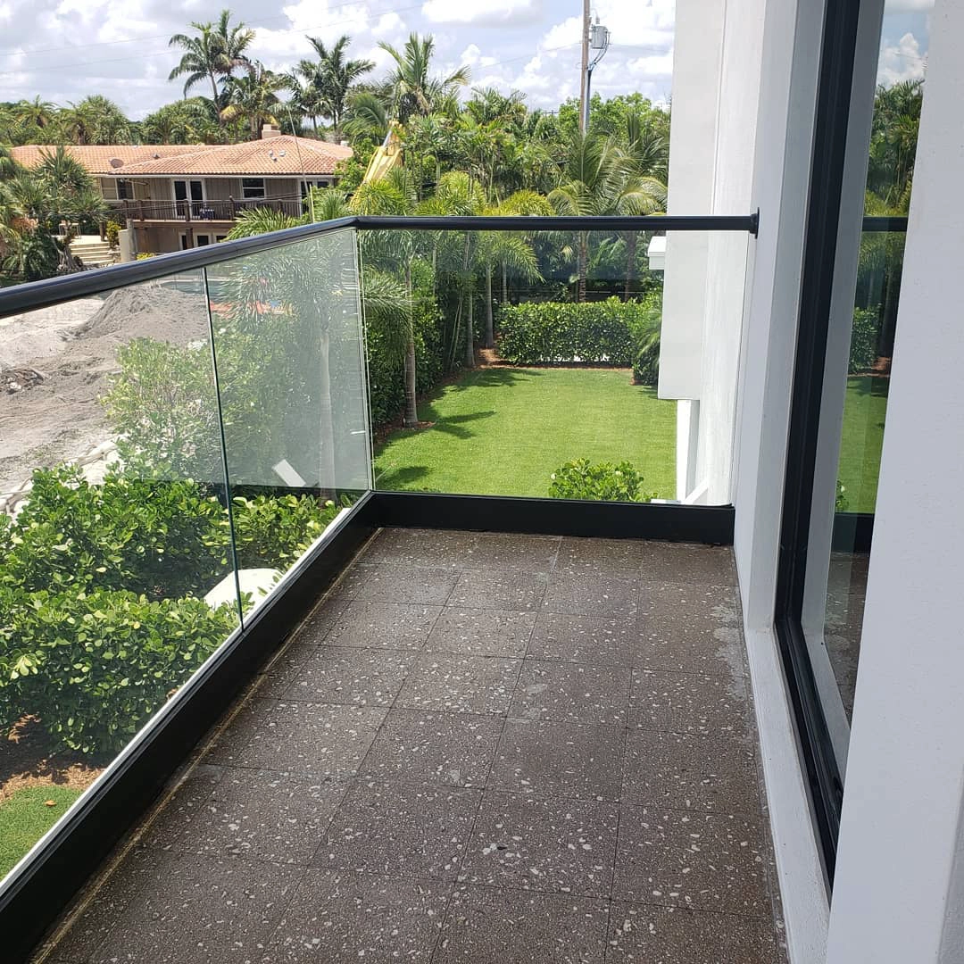 Wholesale Balcony Frameless Glass Balustrade With Aluminium Base U Channel