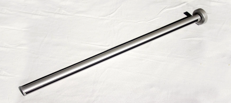 anodiseren van aluminium post voor glazen balustrade