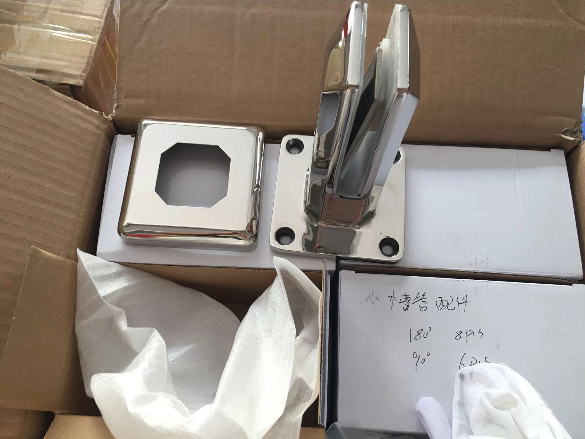 الصين الاجهزه تجمع المبارزة المورد INOX 316 الزجاج بدون إطار حديدي حنفية