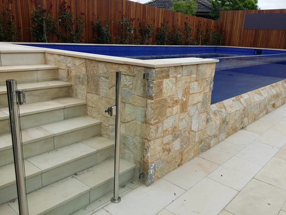 mirror or satin polished stainless steel 316L sheet metal glass to round post hinge