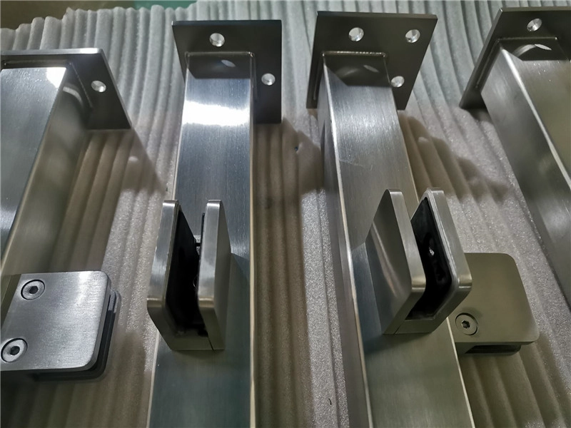 square glass fence post for outddor balcony
