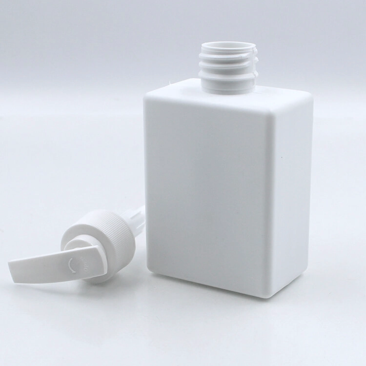 8 oz HDPE square shampoo bottle