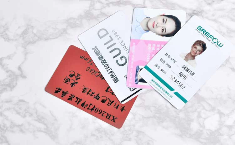 Plastic business card picture description