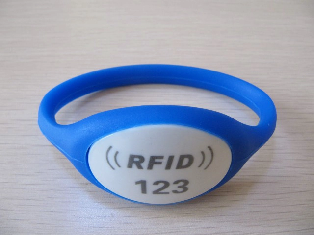 bicolor oval head closed silicone RFID wristband