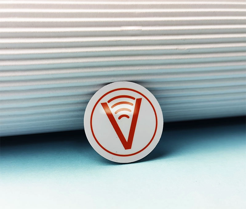 China Factory wholesale 30mm round Anti-metal NFC sticky Token Tags manufacturer