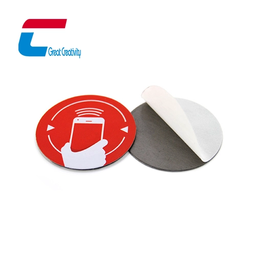 China Etiqueta RFID anti-metal rígida de 13,56 MHz com adesivo 3M fabricante