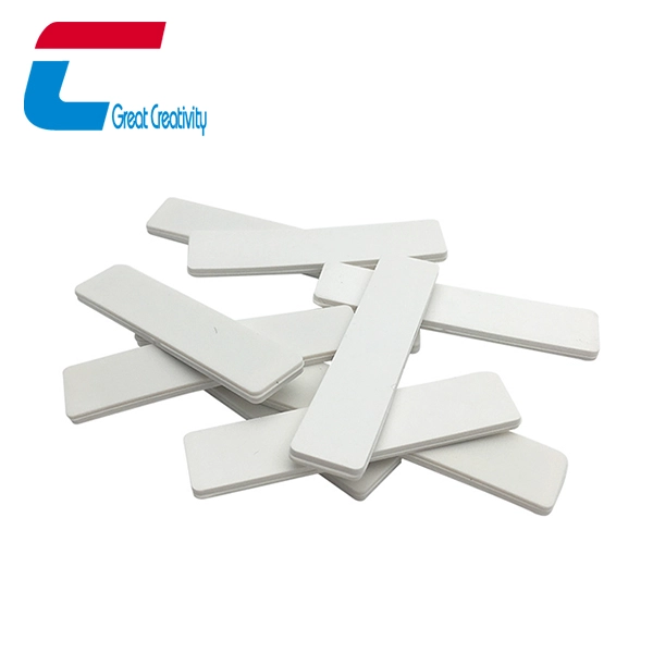 Chine Étiquette de blanchisserie RFID lavable en silicone souple en gros fabricant