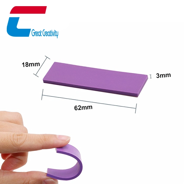 Chine Étiquette de blanchisserie RFID lavable en silicone souple en gros fabricant