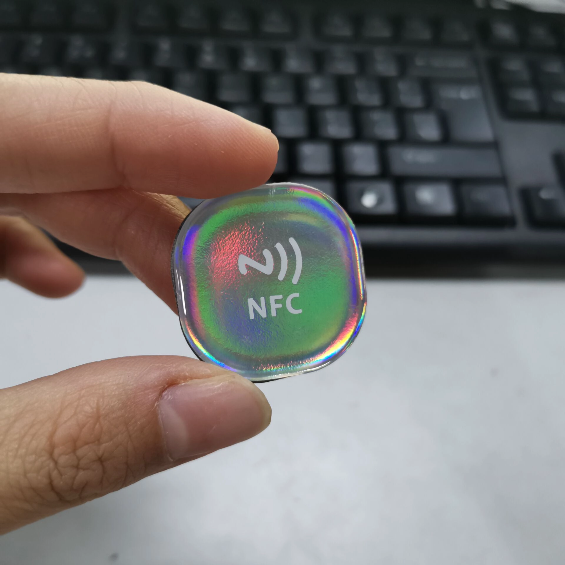 13.56MHZ NTAG213 NFC Tags Sticker Waterproof Epoxy Tag Phone Adhesive NFC Tag