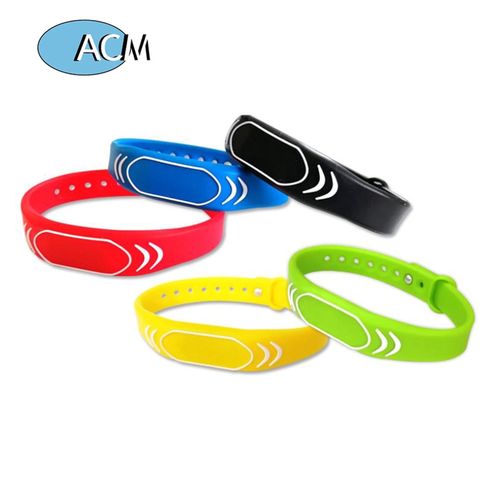 Custom Adjustable Waterproof Band Smart Bracelet RFID Silicone Token Tag 13.56Mhz IC Wristband